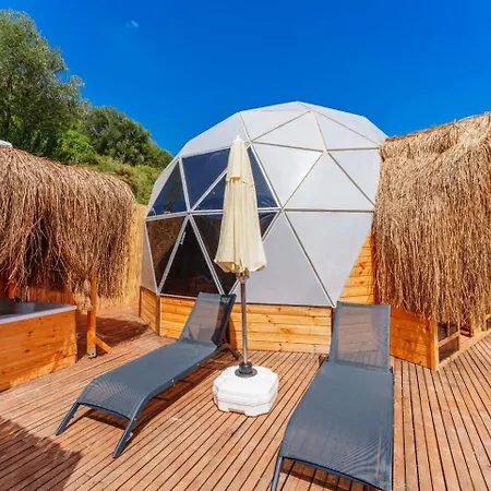 Kalkan Kingdome Deluxe Glamping מלון