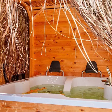 מלון Kalkan Kingdome Deluxe Glamping קס